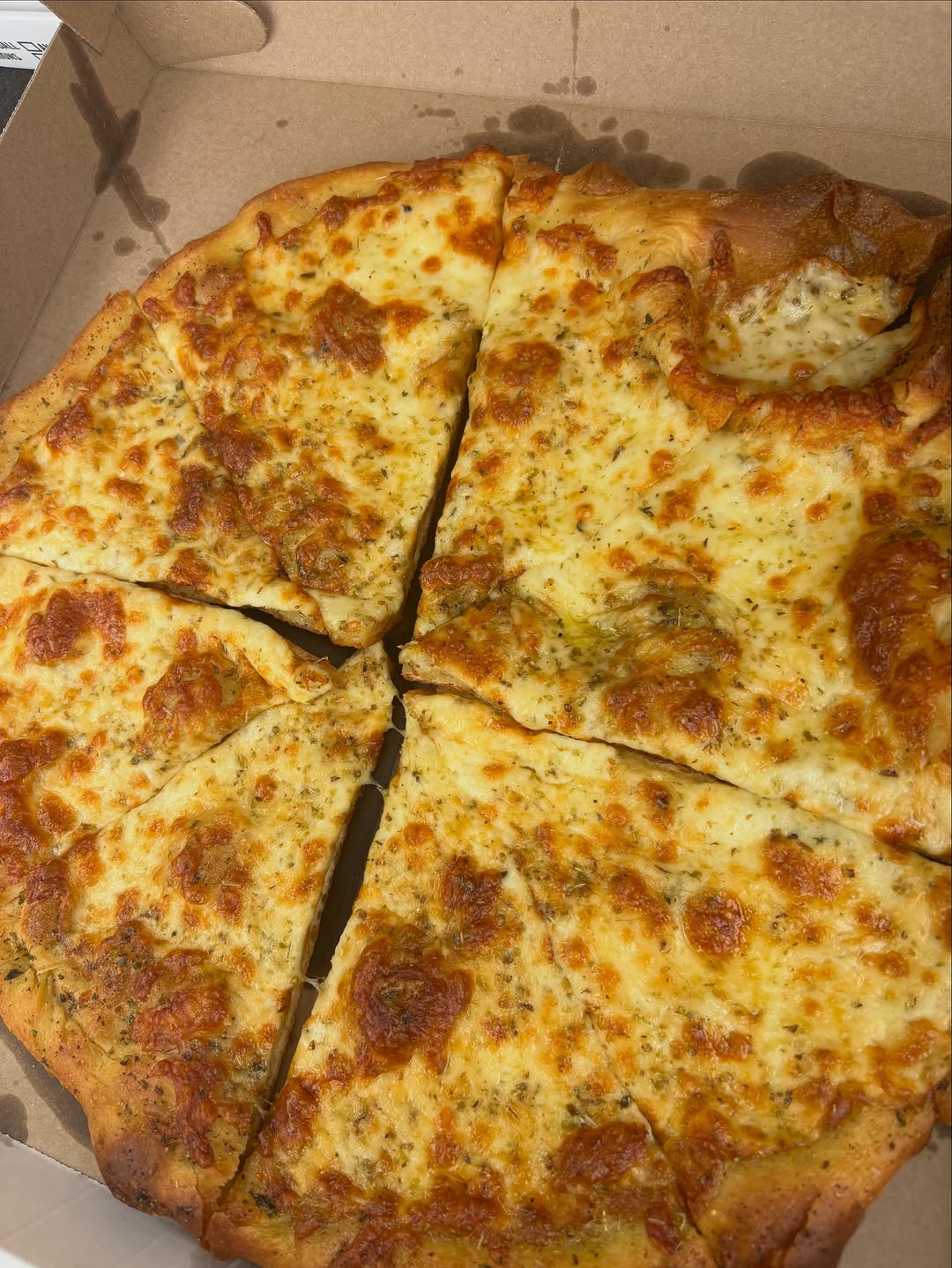 White pizza with fresh mozzarella
